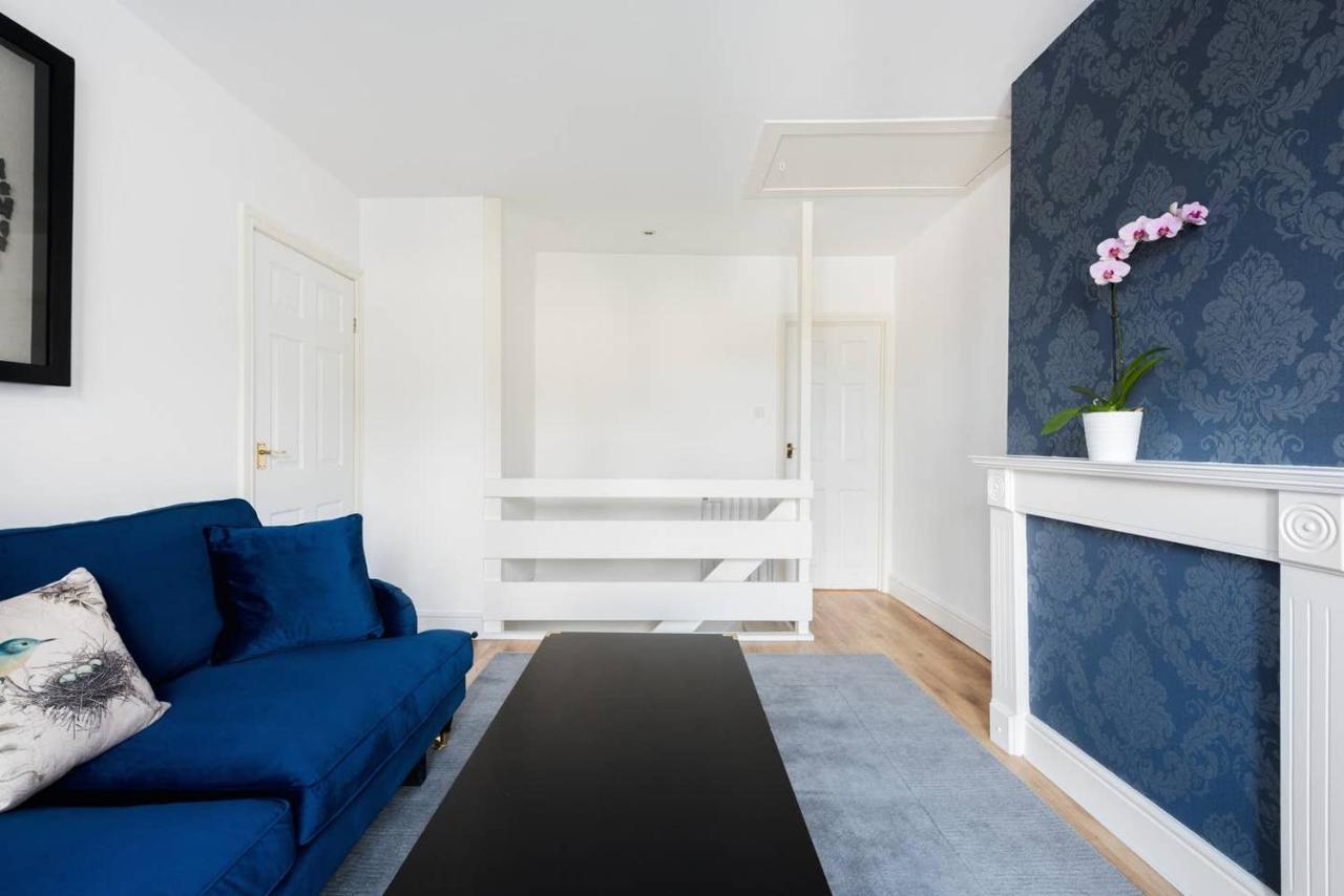 The Bluebird - One Bedroom Apartment In Watford Watford  Exterior foto