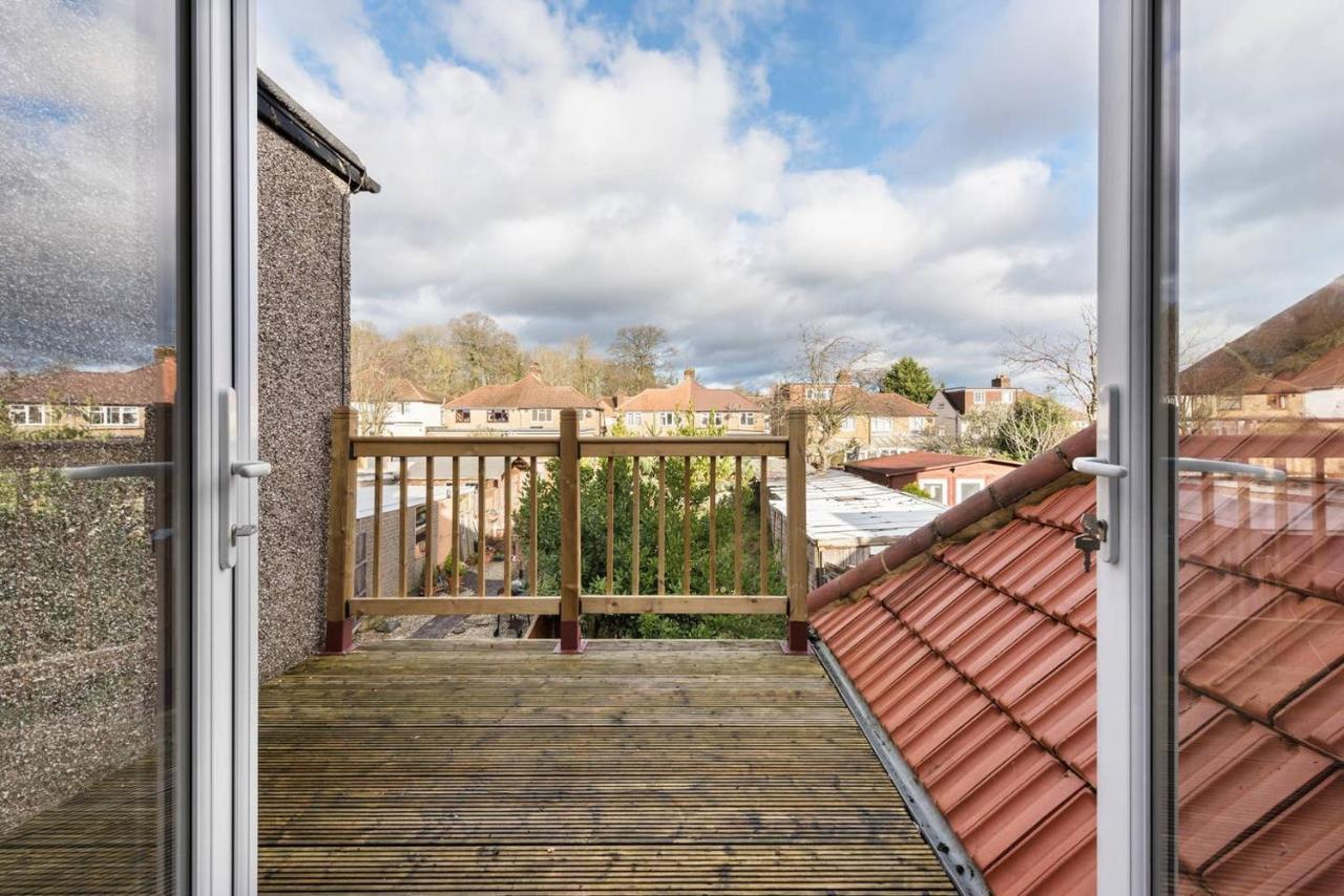 The Bluebird - One Bedroom Apartment In Watford Watford  Exterior foto